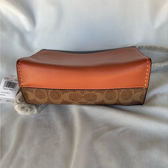 Coach Signature Colorblock Pocket Parker 18 Shoulder Bag - Picture 7 of 13